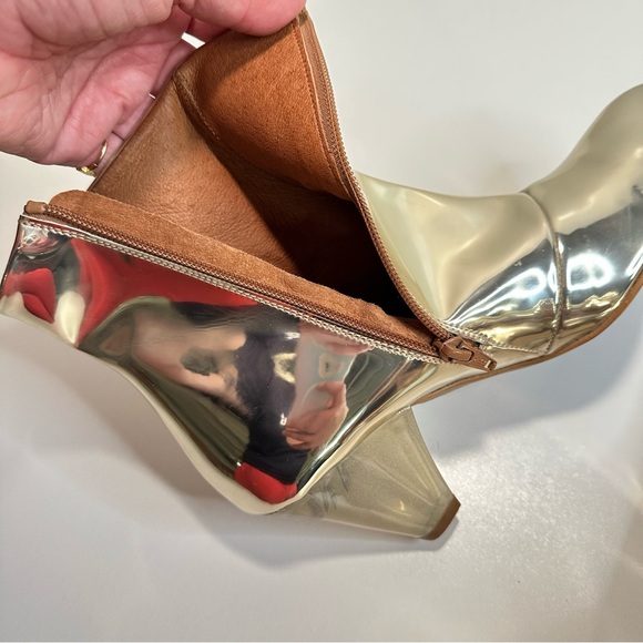 Free People Shiny Gold Ankle Booties Fall Swifties boho Patent Leather size 8 - Picture 6 of 12
